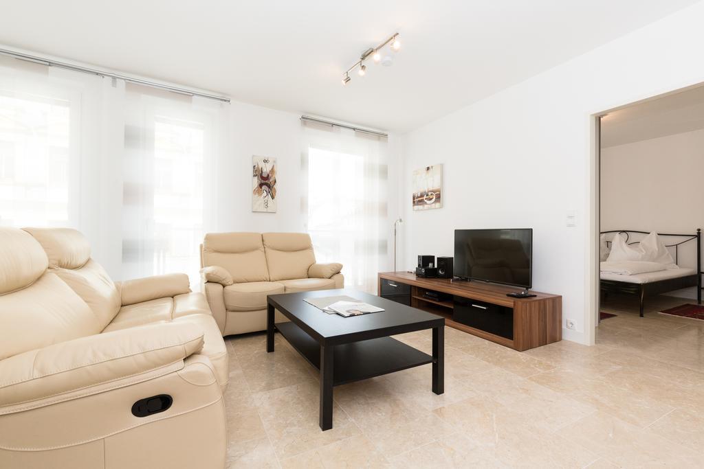 Rafael Kaiser - Paros Apartment - Contactless 24H Check-In Viyana Dış mekan fotoğraf